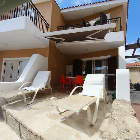 Eden Gardens Vakantiehuis Paphos